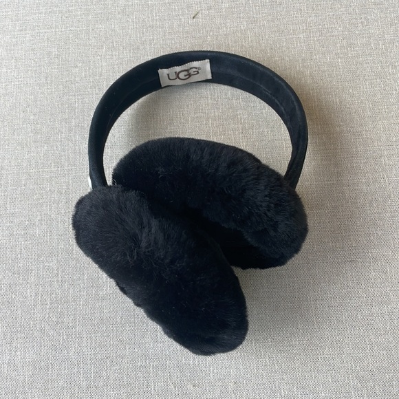 Ugg earmuffs - Picture 5 of 8